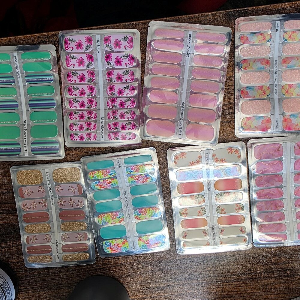 Lily & Fox nail Strips - Set of 8